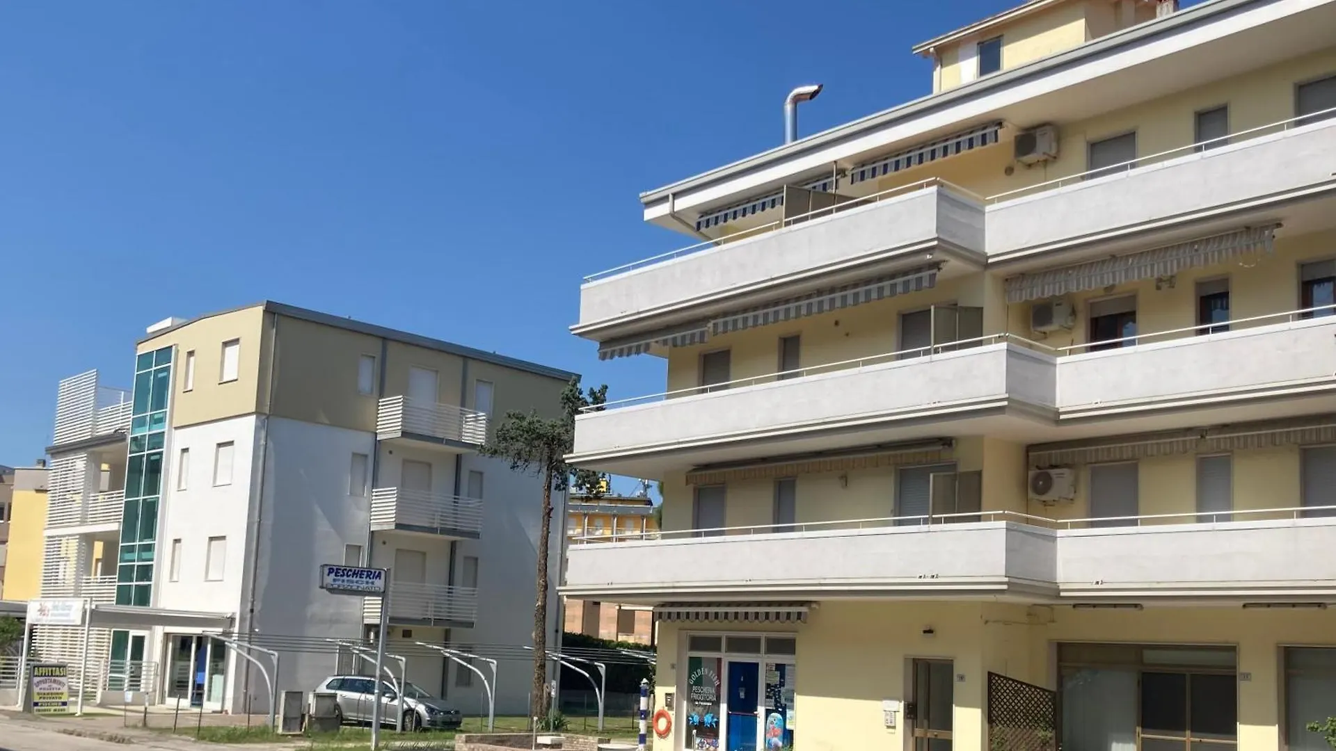 Apartment Appartamenti Laura Rosolina Mare